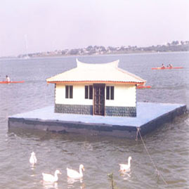tourism_floatinghouse