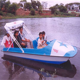 tourism_pedalboats